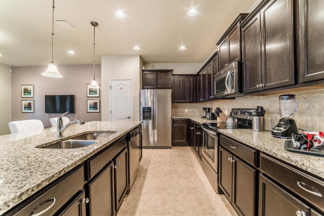 Beautiful Townhome With Splash Pool And Game Room Kissimmee Exterior photo